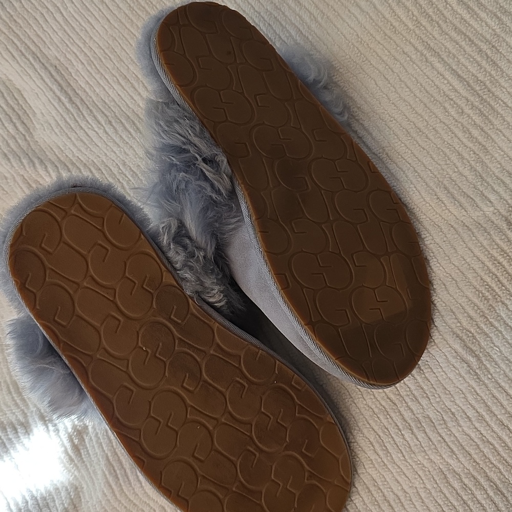 UGG Slippers - image 5